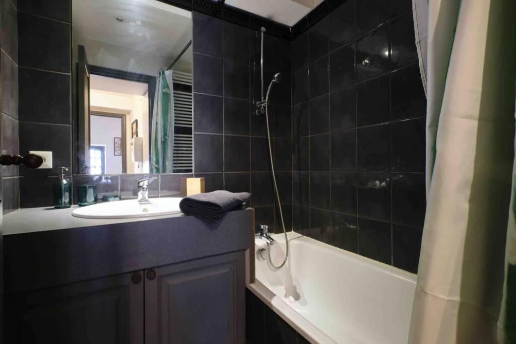 Centre Ville Appartement 75M2, Avec 3 Chambres Carcassonne Exterior photo
