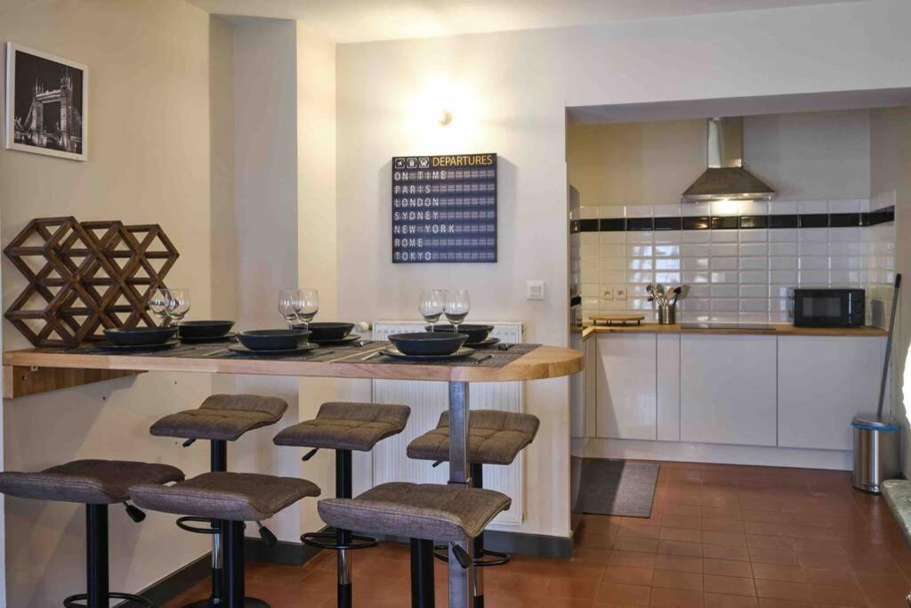 Centre Ville Appartement 75M2, Avec 3 Chambres Carcassonne Exterior photo